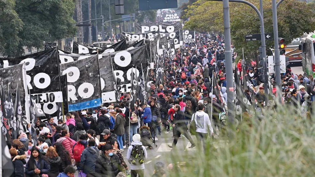 Carlos Lafuente, comerciante de la 9 de Julio: &quot;El día anterior a los piquetes también lo perdemos&quot;