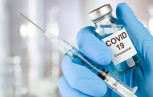 Roberto Debagg: "La ciencia dice que el COVID sigue circulando, produciendo infección, y que re-infectarse no es bueno".