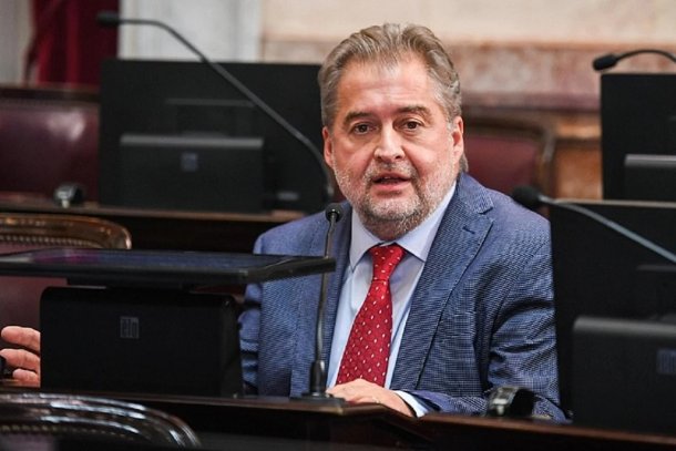 Roberto Mirabella: "Hay extorsión y balaceras en Rosario"