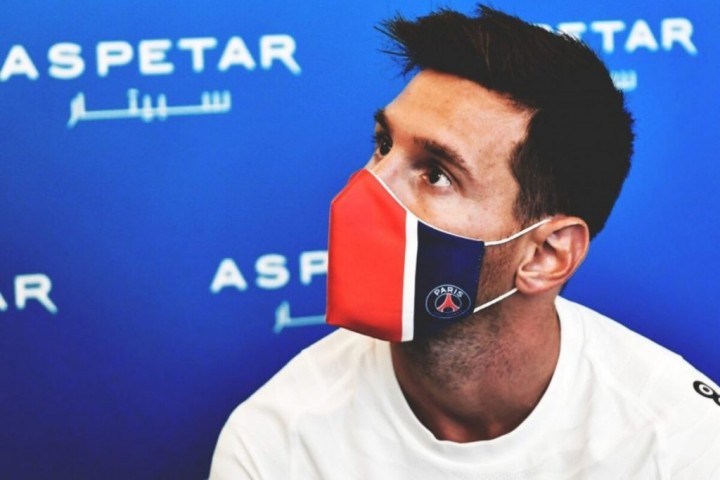 A Messi le dio negativo el PCR y partió a París junto a su familia en un vuelo privado