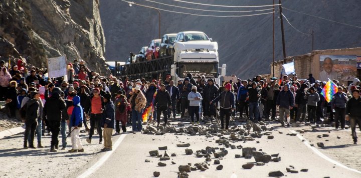 Analizan denunciar al ministro Aníbal Fernández por la muerte de una mujer en un piquete en Jujuy