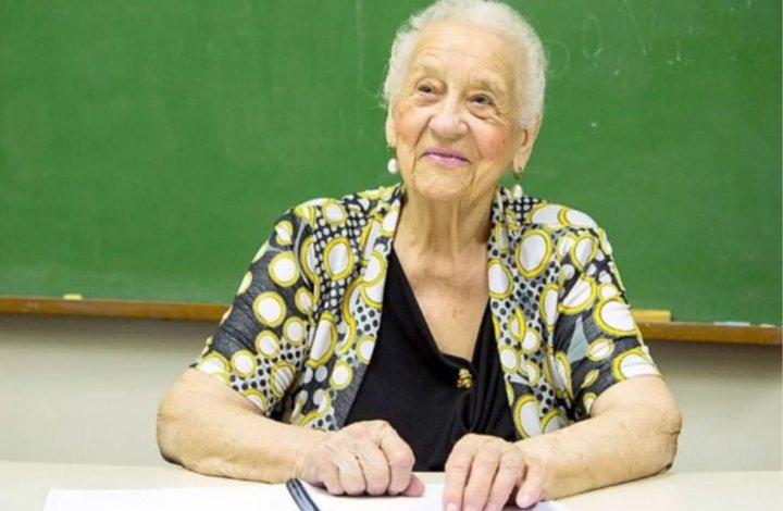Lección de vida: Ascensión tiene 92 años y terminó la primaria como mejor alumna