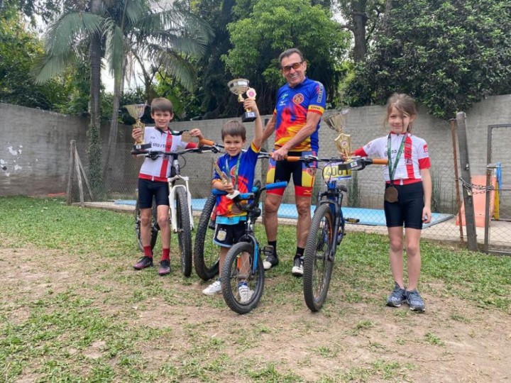 Abuelo campeón: ganó el Campeonato Tucumano de Mountain Bike a sus 73 años
