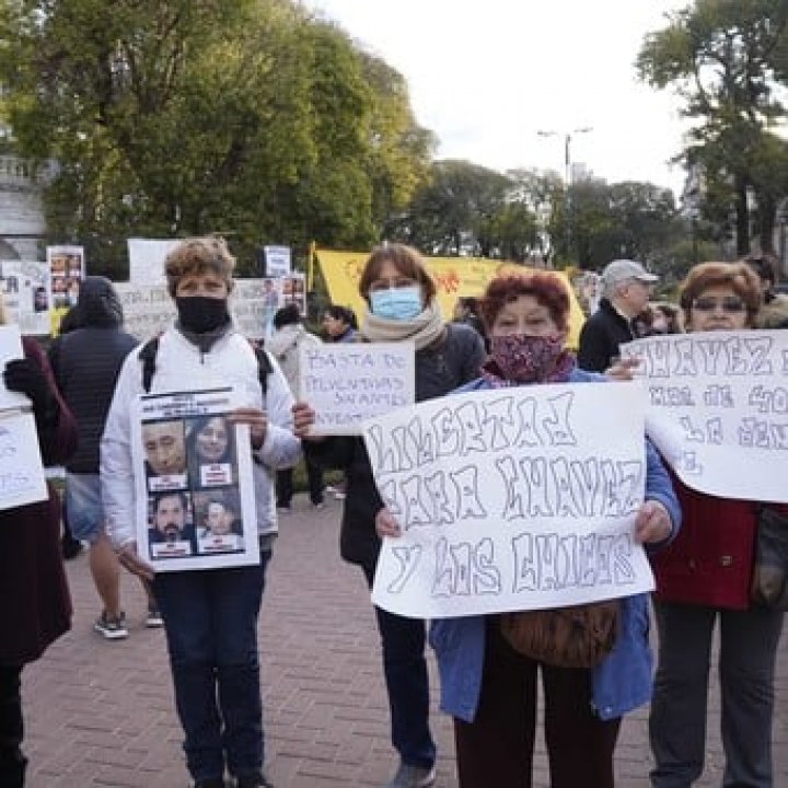 Realizaron una marcha en reclamo por las “falsas denuncias” de abuso y la “presunción de inocencia”