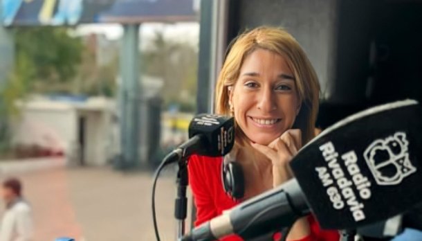 "Oficialismo y oposición, dos caras de la misma moneda"