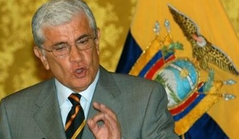 Frente a la crisis del COVID-19, un ex presidente de Ecuador declaró: “necesitamos al ejército”