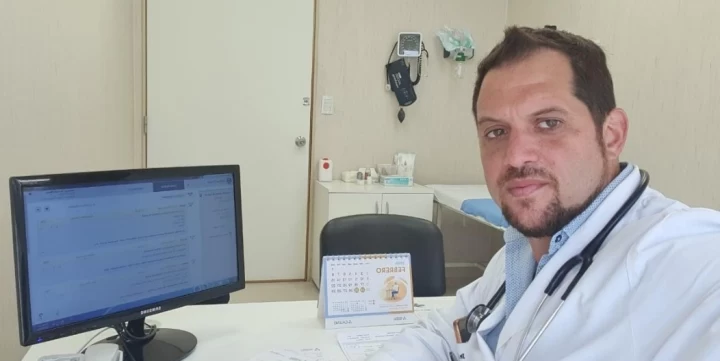 El presidente de la Sociedad Argentina de Emergencias reveló que "ya se debió elegir a cuál paciente ponerle respirador y a cuál no"