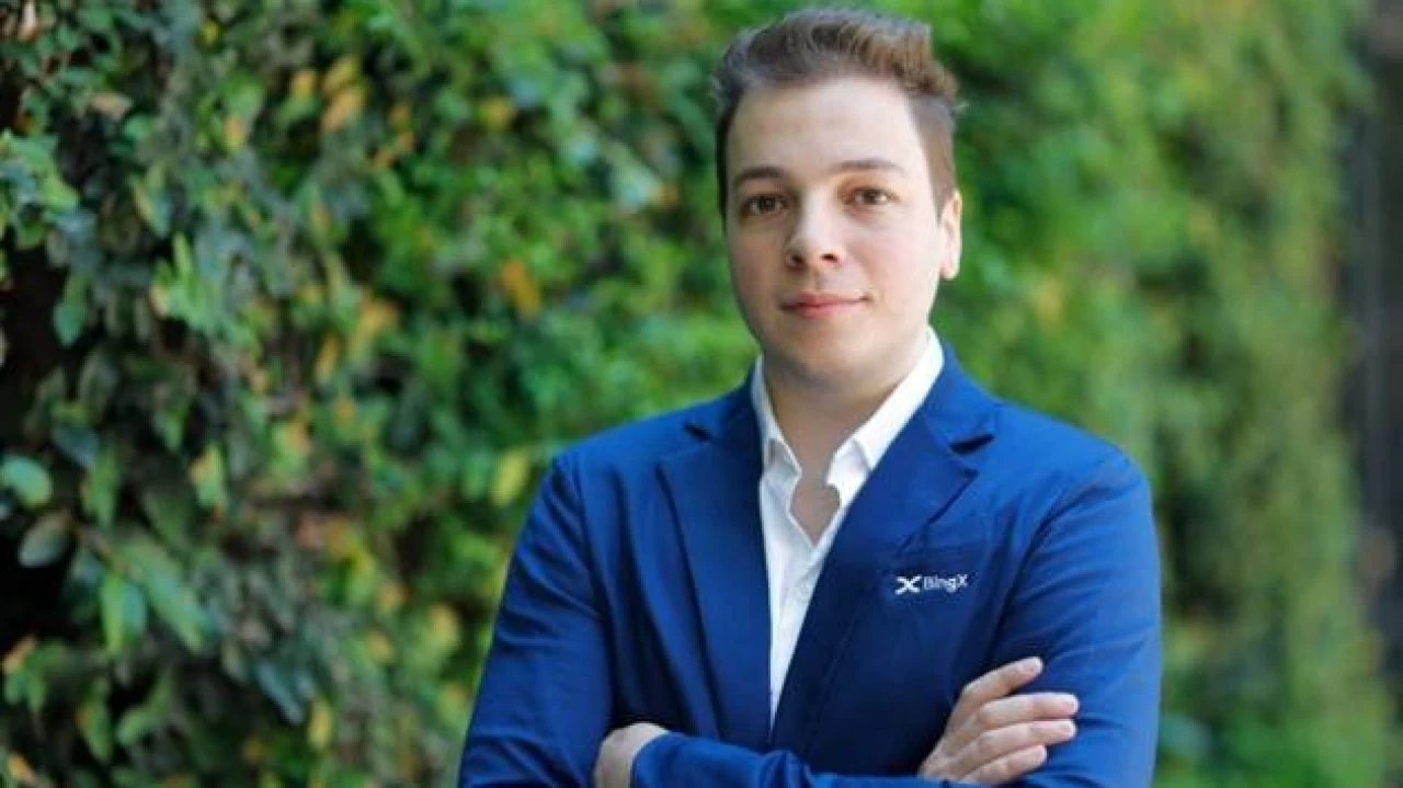 Elisandro Santos: "Una persona que usa <b>Inteligencia Artificial</b> ahorra entre 3 y 4 horas al día" thumbnail