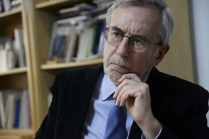 Juan Luis Bour, economista: &quot;El Gobierno de esta transición no tiene que esperar nada&quot;