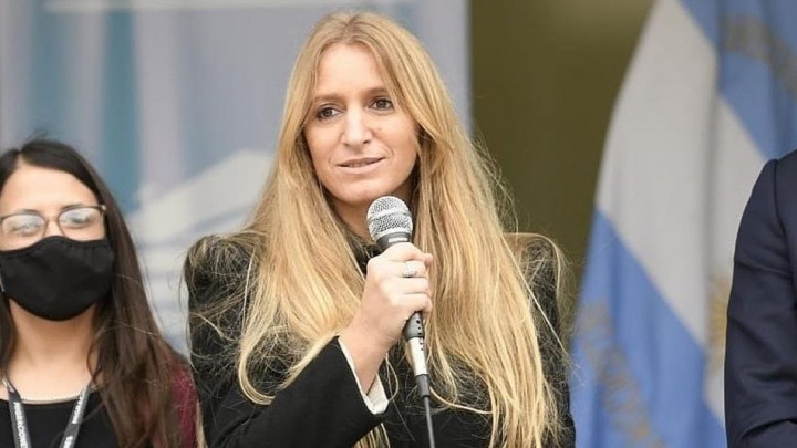 Florencia Carignano: &quot;Ningún extranjero que no esté vacunado puede ingresar a la Argentina&quot;
