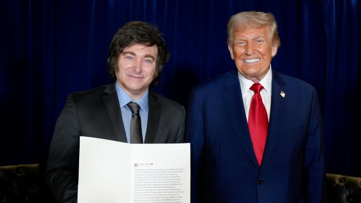 Bonos y acciones argentinas suben en Wall Street y el riesgo pa&iacute;s perfora los 1000 puntos tras la reuni&oacute;n entre Milei y Trump