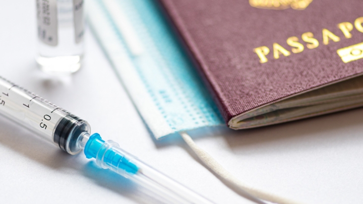 Turismo para vacunarse: cuánto cuestan los vuelos y cuál es la disponibilidad para el mes de mayo