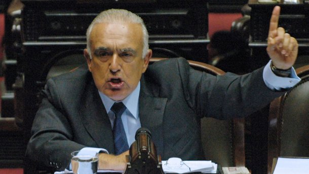 Carlos Ruckauf: "Superamos los 2000 puntos de riesgo país, es monstruoso e indica riesgo de default"