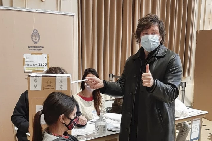 Milei: "Me lo estoy tomando con mucha tranquilidad, el veredicto está en manos de la gente"