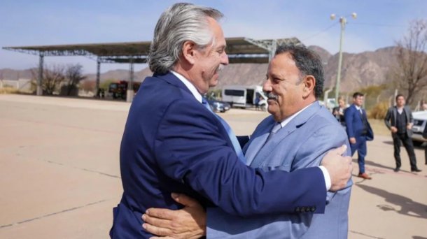 El gobernador de La Rioja colocó a 35 familiares en puestos estatales