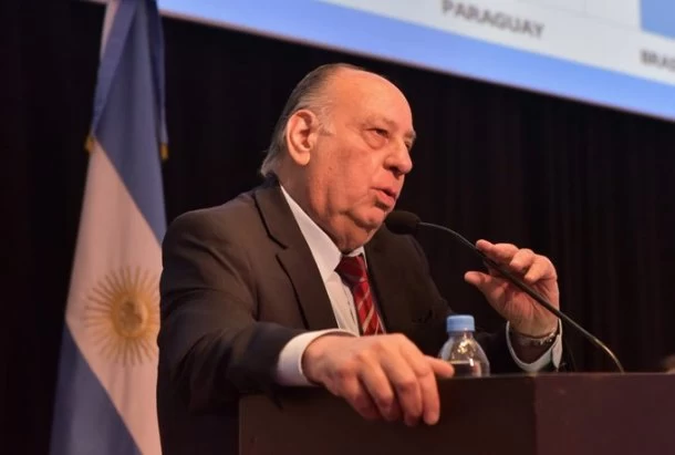 Roberto Cachanosky: "Más allá de que Milei consiga los votos da la sensación que no genera ningún tipo de confianza en los agentes económicos"