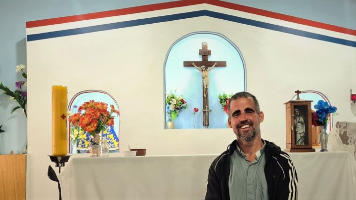 La historia del Padre Agustín López que está hace 3 años en la Villa 31