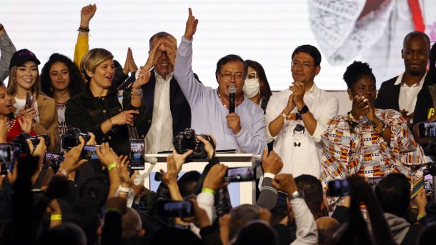 Néstor Julián Restrepo: "El resultado de las elecciones dividió a la sociedad en Colombia"