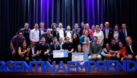 La ganadora del premio de "Emprendedores del año 2019" reclama que aún no recibió su premio