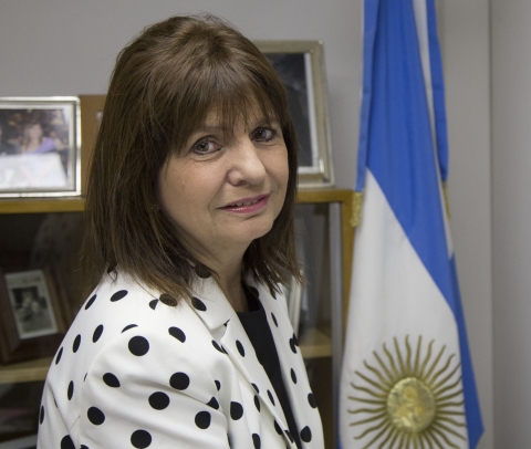 Bullrich: "No queremos poner a Macri en el centro del ring"