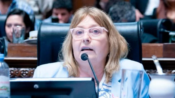 Graciela Ocaña: "No se entiende el cierre de la Orquesta Juvenil 'Violeta Parra'"