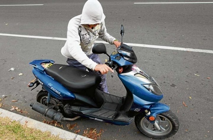 Motochorros le robaron a dos motociclistas colombianos en la panamericana