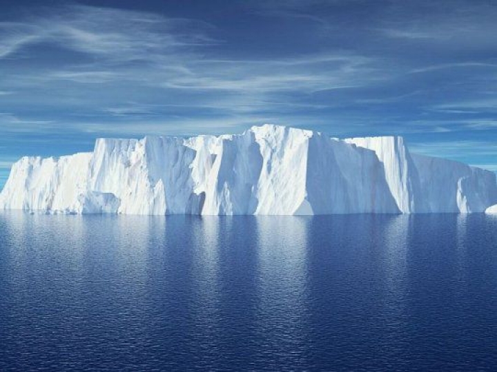 Un iceberg de 4400 km2 se acerca a las Islas Georgias del Sur