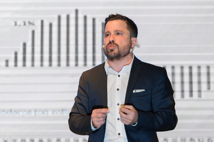 Martín Tetaz: &quot;La Ley Ómnibus tiene cosas a favor y en contra, hay partes no constitucionales&quot;