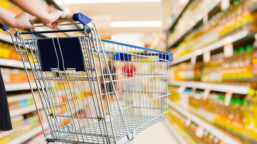 Ricardo Espinoza: "La inflación genera que la gente compre lo justo y necesario"