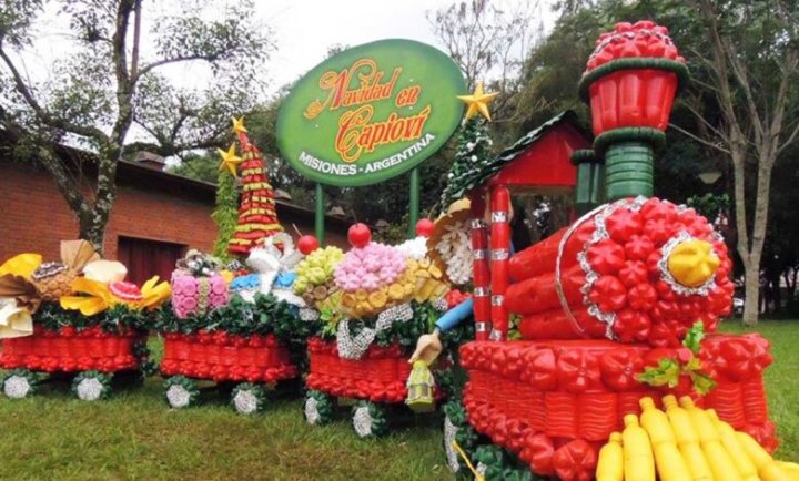 Marta Werle: &quot;Hace 14 años que trabajamos con el decorado de Navidad en Capioví&quot;