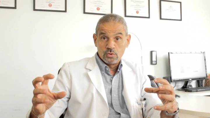 El vicepresidente de la Sociedad Latinoamericana de Infectología Pediátrica sostuvo que “si no hubo aumentos de testeos ni adquisición de vacunas, no podemos echarle la culpa a la gente” 