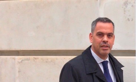 Diego Armesto: "El Gobierno está borrando a la Constitución de un plumazo"