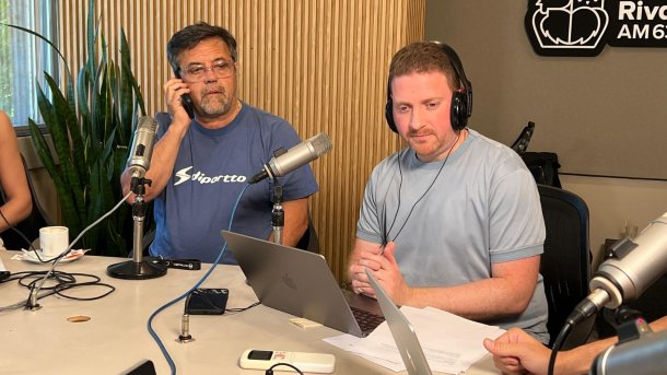 Charlamos con Caruso Lombardi sobre las polémicas del fútbol argentino