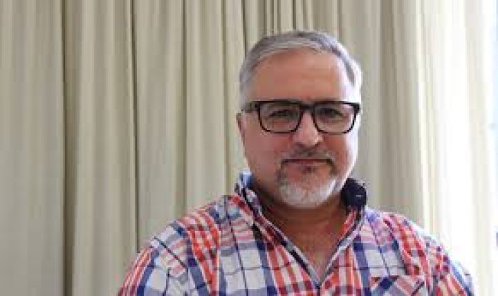 Dialogamos con Marcelo Hacklanderen, productor yerbatero, sobre la yerba, en Un Día de Estos.