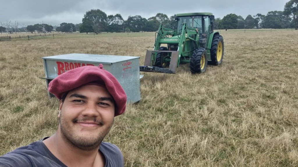 Con 22 años viajó a Australia para conocer en qué condiciones se desarrolla el agro