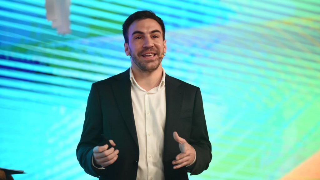 Santiago Bulat: “Los aranceles económicos impuestos por Trump son lo mas alejado del libre comercio que vimos en la historia”