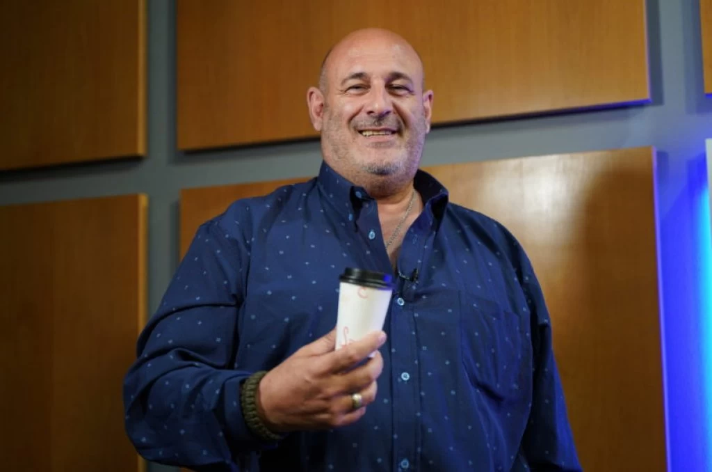 Santiago Cúneo: "A Grabois lo denuncié penalmente por apología del delito y  amenaza pública cuando dijo que iba a bañar las calles con sangre" - Radio  Rivadavia AM630