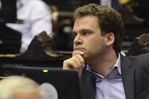 Juan Manuel López: "La que tiene que dar explicaciones es CFK"