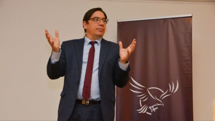 Alejandro &Aacute;lvarez: "La marcha universitaria es un acto pol&iacute;tico"