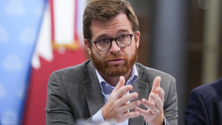 Nicolas Massot: "Si no implementas una ley tan votada, vas en una direcci&oacute;n muy equivocada"