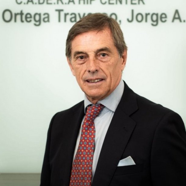 Jorge Ortega Traverso: "En los informes médicos de Cavani no veo un diagnóstico claro, está todo muy en el aire"