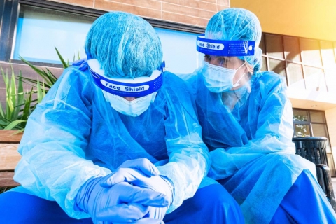 El esfuerzo del personal médico durante la pandemia, en primera persona