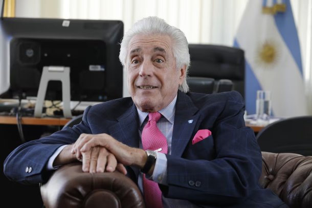 Daniel Vitolo: "AFA dice que se mudó a Pilar en el 2024, pero estamos en 2026 y sigue habiendo pasto"