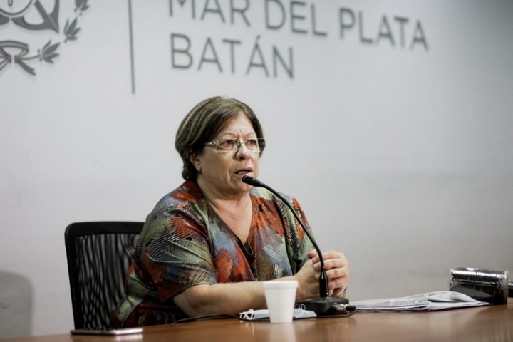 La secretaria de Salud de General Pueyrredón alertó sobre la seguridad del proceso de vacunación