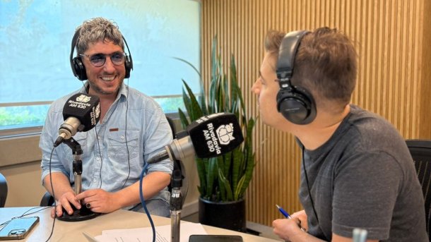 Jey Mammon: "Ya no estoy en el piso como me dejaron, estoy sentado en una silla y me puedo parar"
