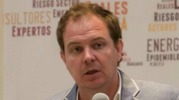 Alfredo Roisenzvit: "La inteligencia artificial no hace lo que el programador quiere; eso es un software. La IA tiene capacidad de decidir"