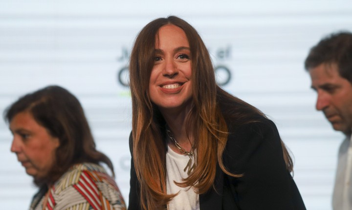 María Eugenia Vidal: &quot;Hay un doble discurso de que el poder no debe cumplir con las medidas sanitarias y los argentinos si&quot;