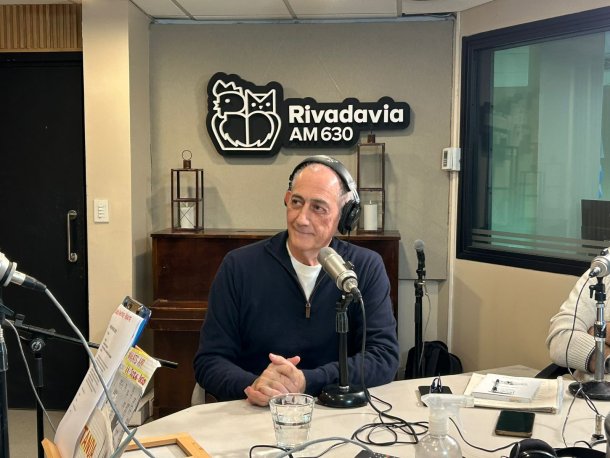Un histórico locutor estuvo de visita en el estudio