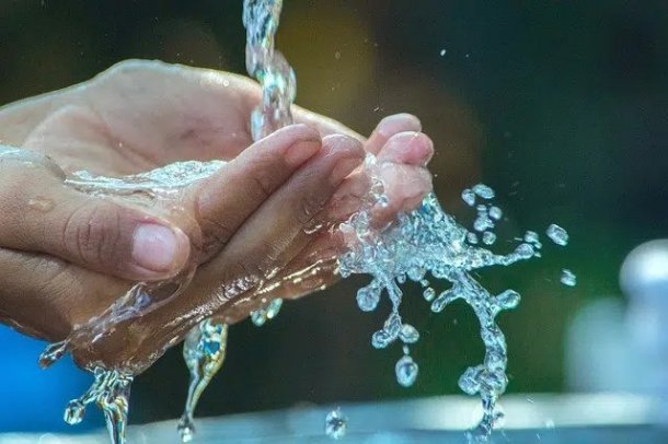 Silvia Barredo: "Tenemos agua, no la malgastemos y usémosla racionalmente porque podemos producir alternaciones en el medio ambiente"