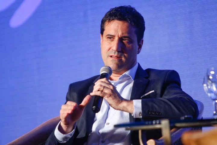 Maximiliano Abad: &ldquo;Los problemas del Gobierno son autogenerados e innecesarios&rdquo;